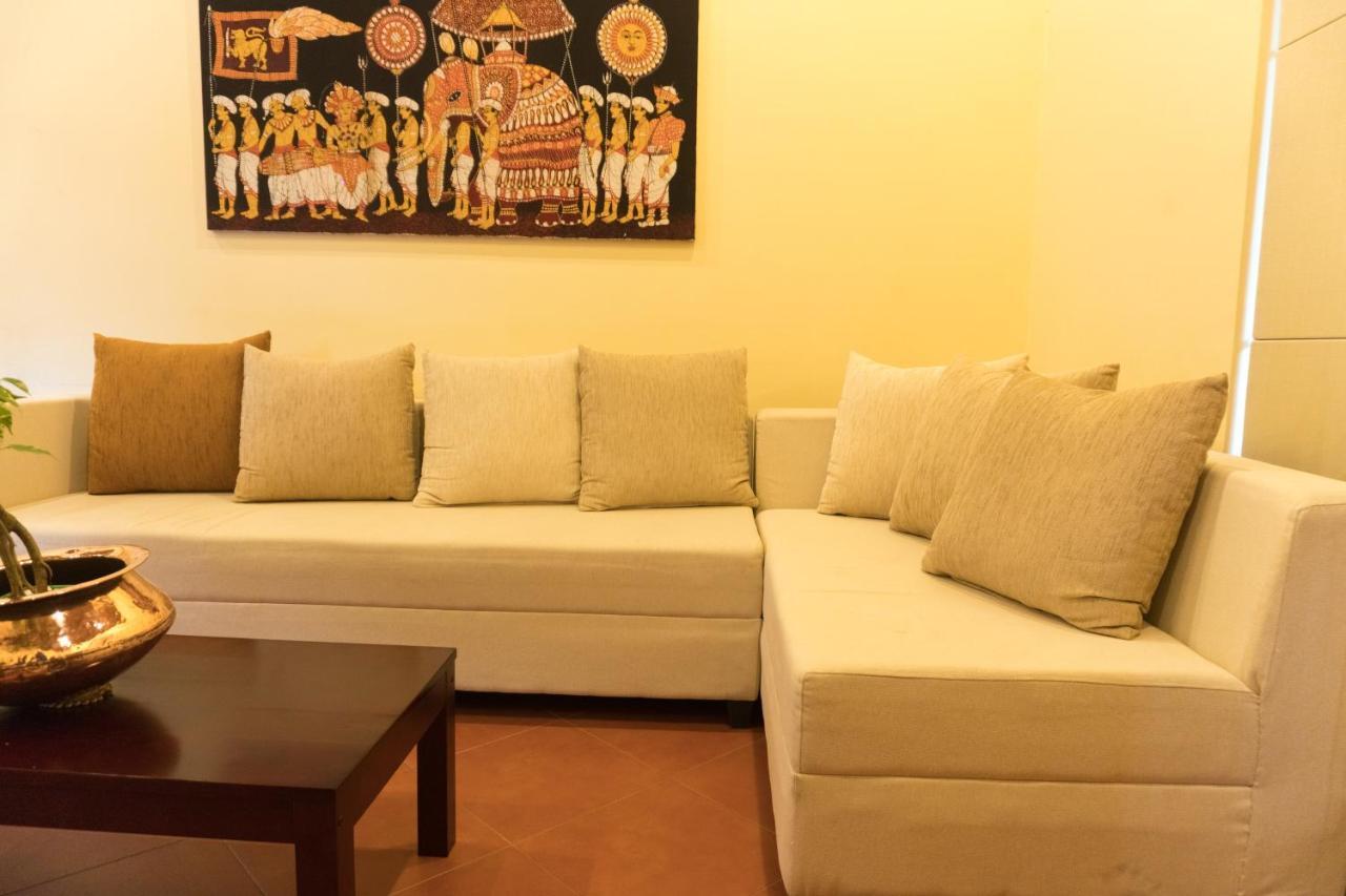 Aronka Homestay Kandy Exterior photo